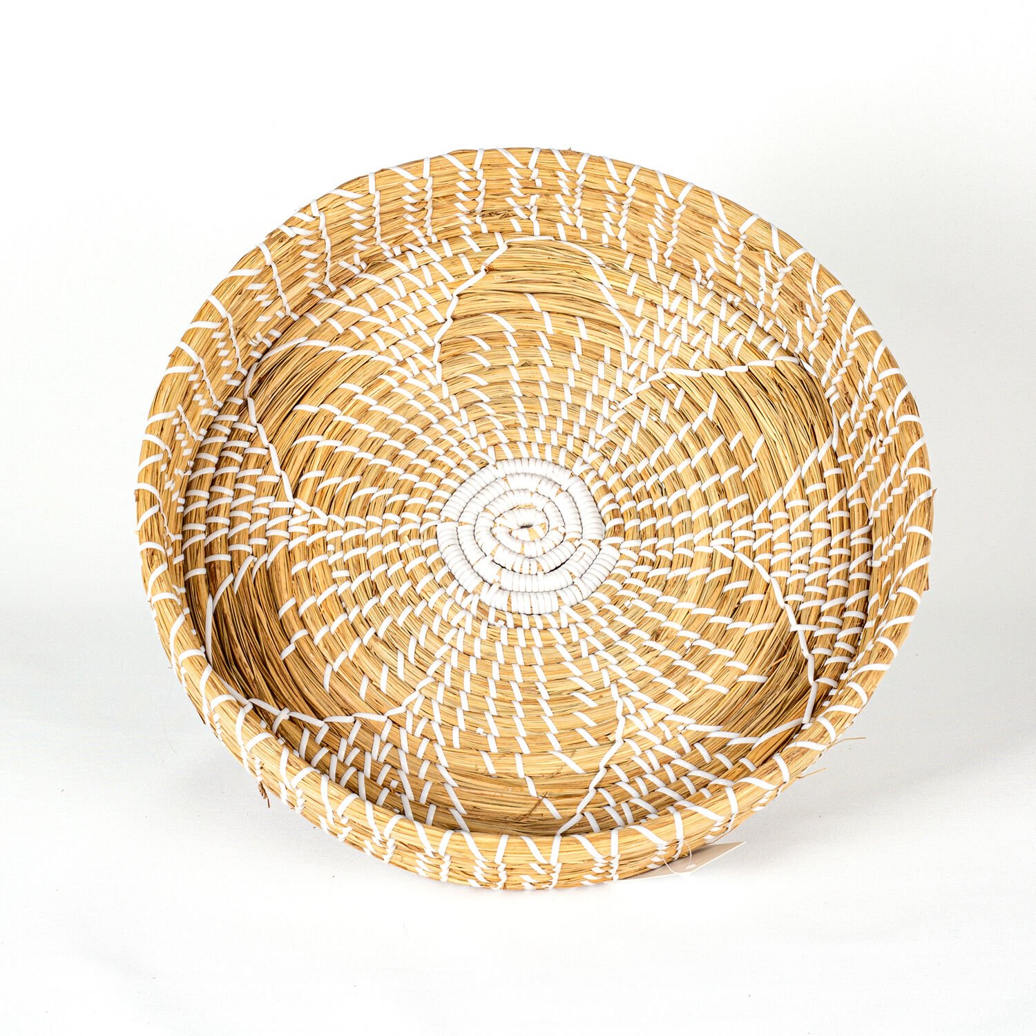 Hasır Yuvarlak Tepsi Çiçek Desenli Natural-Beyaz 37x8 Cm.