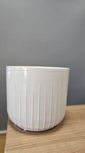 Saksı Seramik Beyaz Büyük 18x20 Cm.