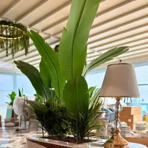 Tabaklarda Lezzet, Mekanda Zarafet: herdekora’nın Premium Yapay Bitki Uygulamalarıyla Restoranınıza Değer Katın