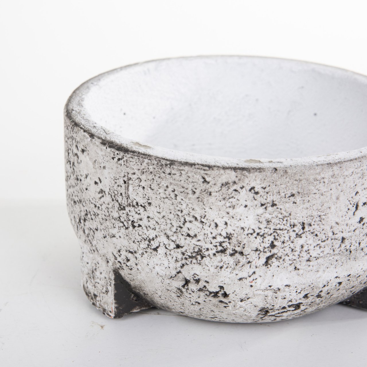 Veramaya Kurna Tip Eskitme Beton Saksı 18x10 Cm