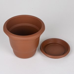 Veramaya Tabaklı Plastik Saksı Kahverengi 1 Litre 14x12 Cm