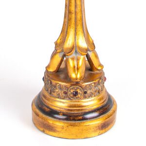 Altın Varaklı Taş İşlemeli Metal Şamdan Gümüş Renk 17 x 62 x 17 Cm.