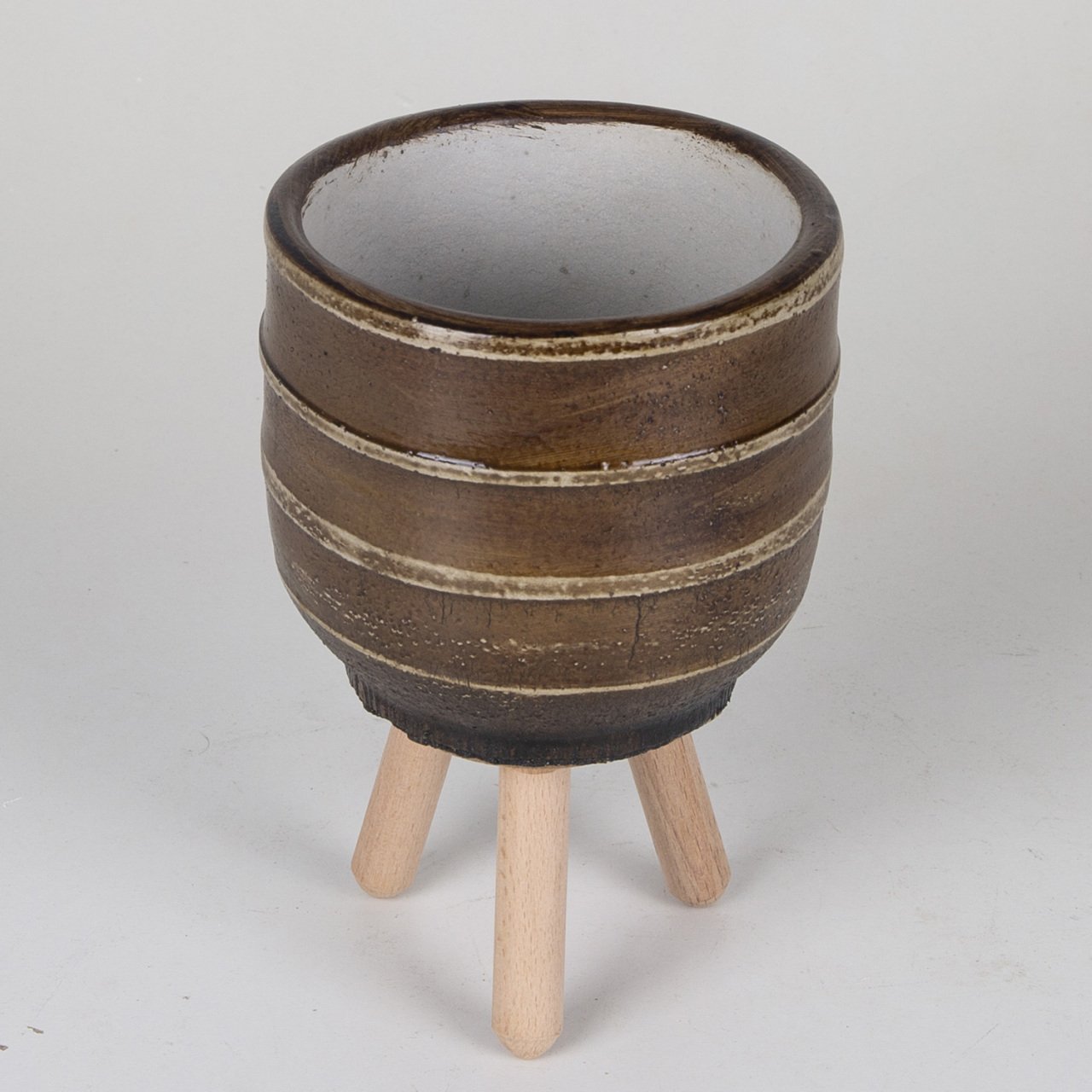 Ayaklı Yatay Çizgili Orta Boy (orkidelik) Kahverengi Eskitme Beton Saksı 1 Lt