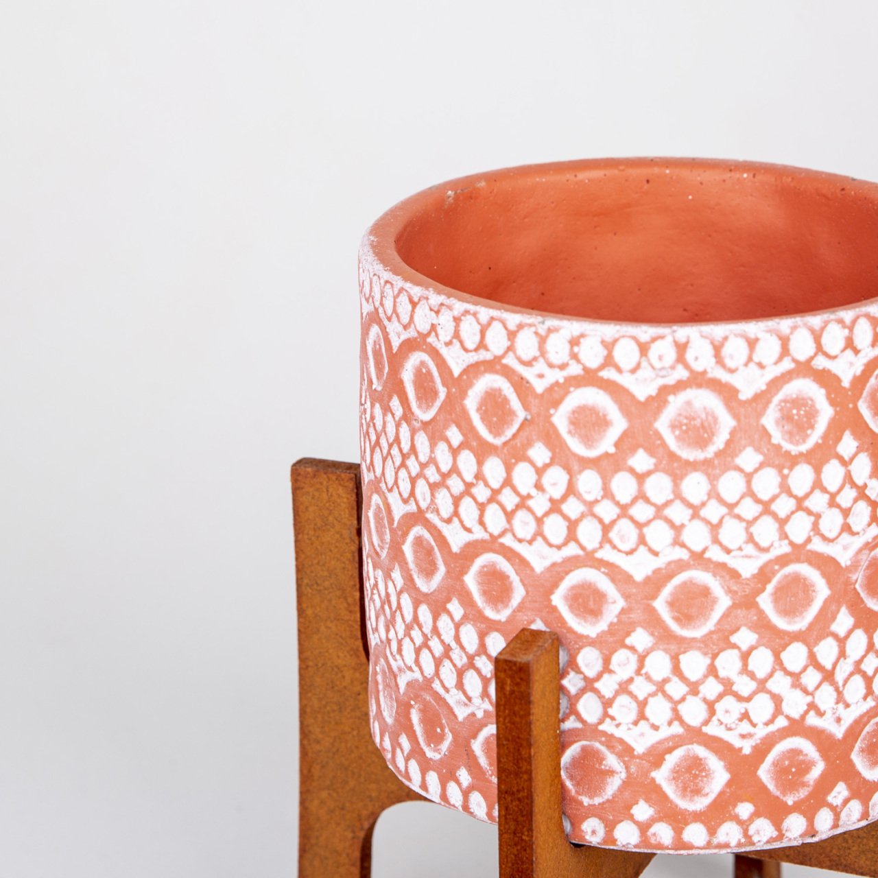 Veramaya Stand Ayaklı Dantel Güpür Desen Kiremit Renk Beton Saksı 14x21 Cm