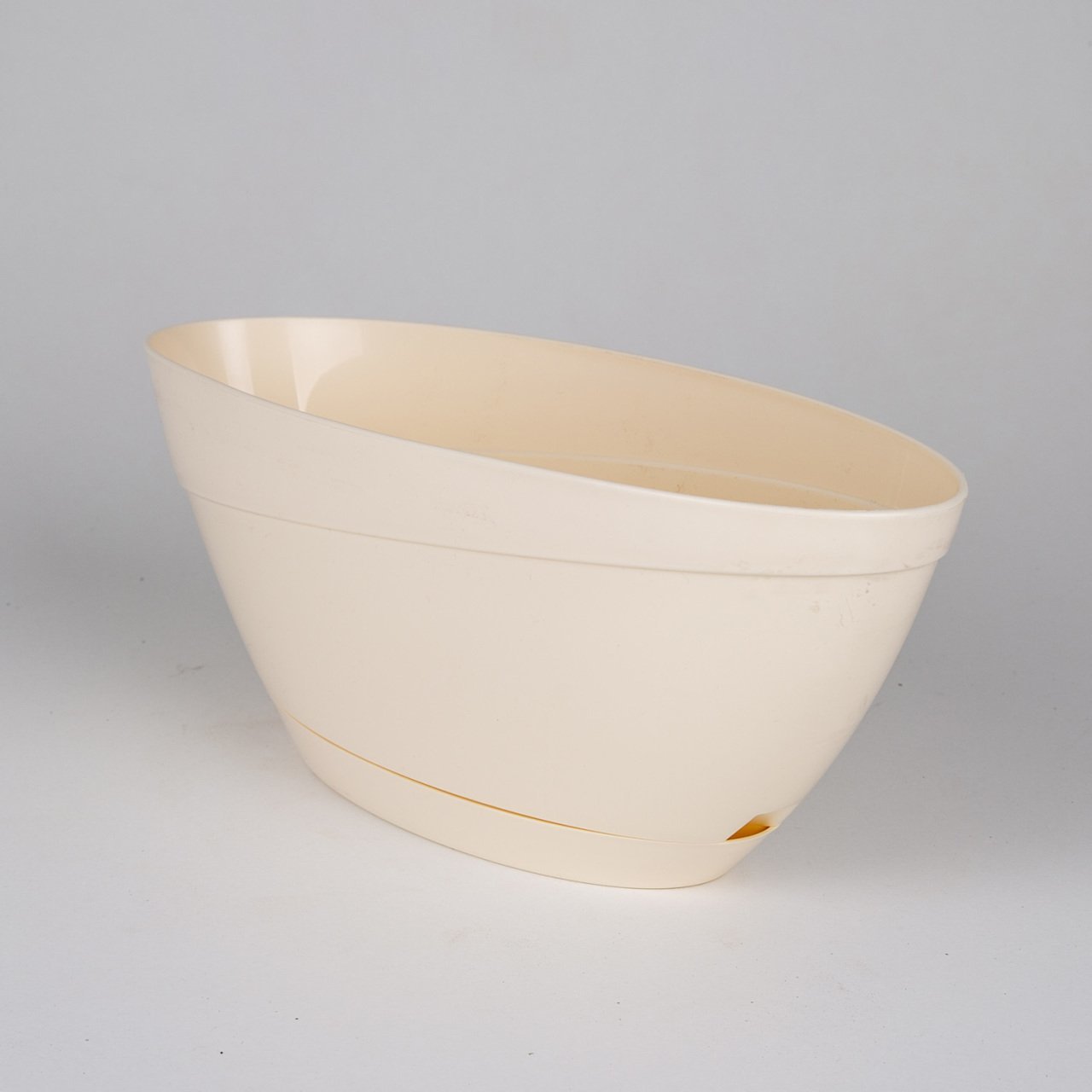 Veramaya 3 Adet Tabaklı Oval Plastik Saksı Krem Renk 3,8 Litre No:3