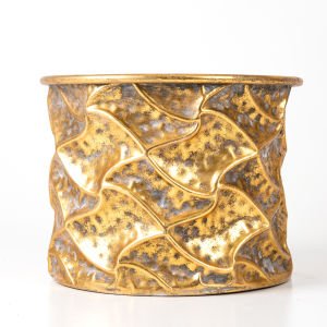 Kabartma Desenli Metal Çiçeklik Saksı Altın Eskitme 25,5x19,5x25,5 Cm.