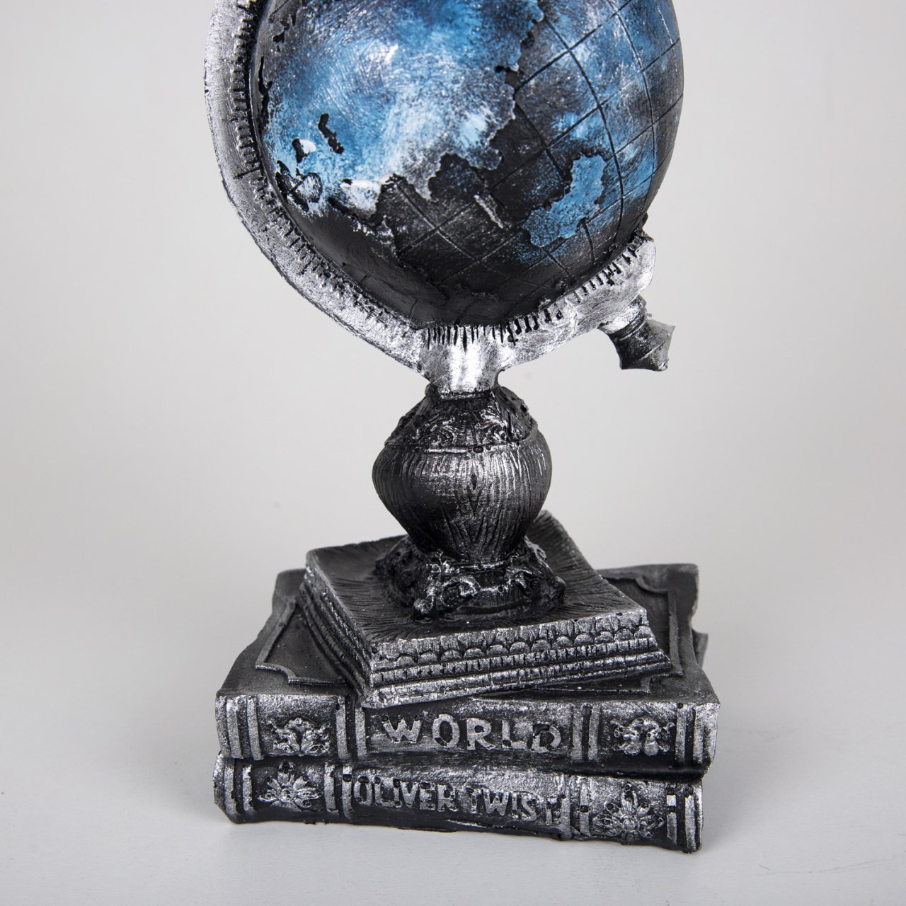 Veramaya Kitaplı Dünya Yerküre Biblo Mavi Renk 13,5x11x27 Cm