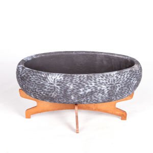 Beton Saksı Ahşap Standlı Çiçek Motifli Oval Lame Ağırtma 33x17x17 Cm.