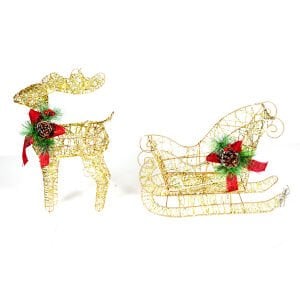 Yılbaşı Süsü, Geyik ve Kızak, Gold - Metal, Işıklı, Simli, Kırmızı Fiyonklu, Kozalaklı Çam Detaylı, 45x38 cm